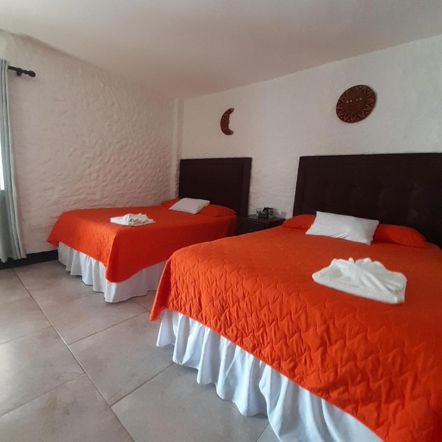 Hotel Mi Paraiso Rio Dulce Castillo de San Felipe エクステリア 写真