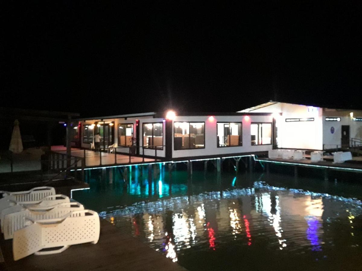 Hotel Mi Paraiso Rio Dulce Castillo de San Felipe エクステリア 写真